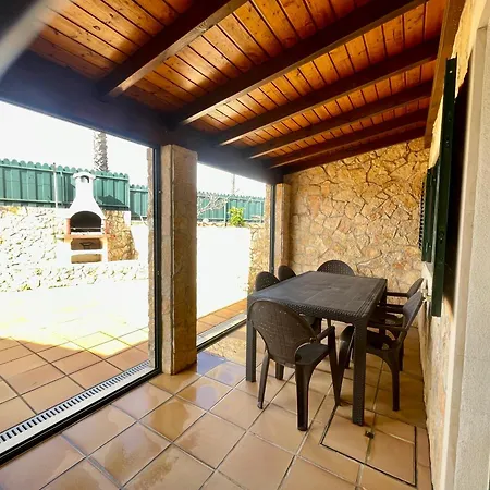 Casa Peixinhos-Maison Familiale A Albufeira البوفيرا